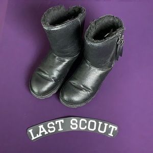 Bearpaw Women’s Mimi Boot 8in Sz 7